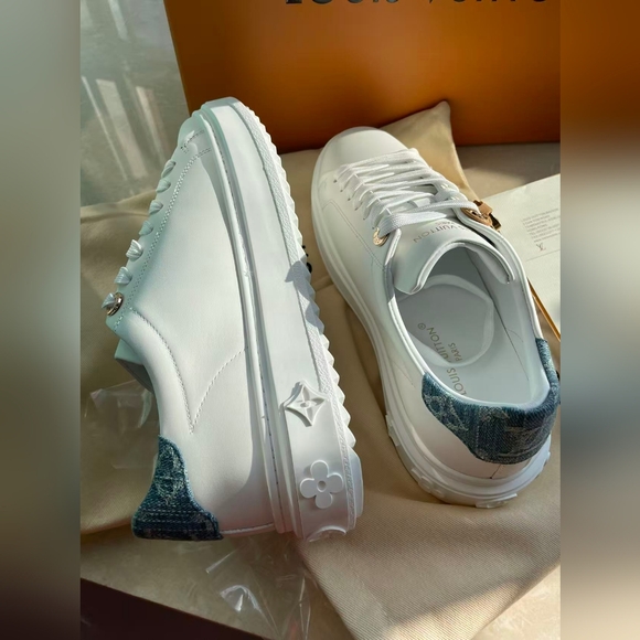 Louis Vuitton Time Out Sneaker - Picture 5 of 12